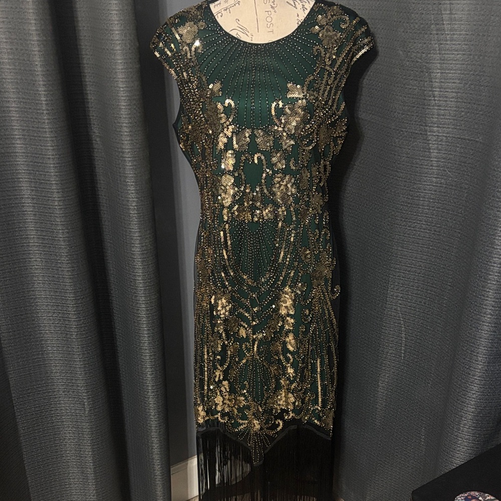 SHEIN Green and Gold Patterned Midi Dress